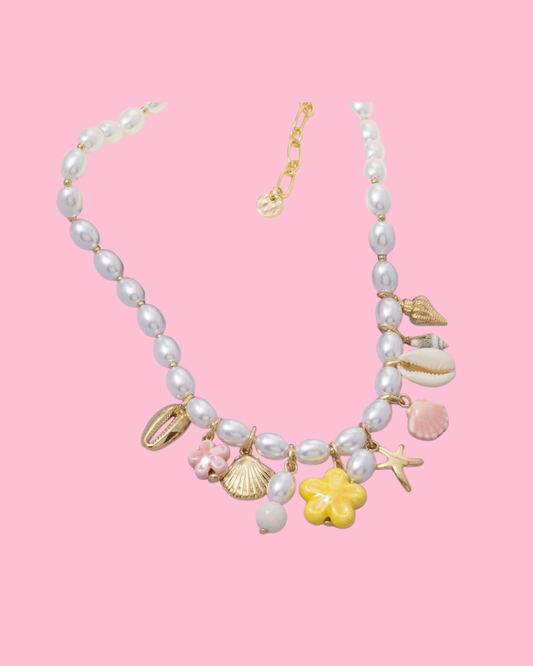 Mixed Sea Life Charms Oval Pearl Beaded Necklace