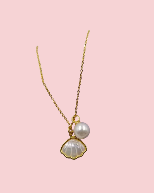 Gold Plated Shell and Pearl Necklace