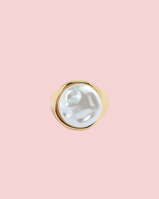 Pearl Bold Dome Ring
