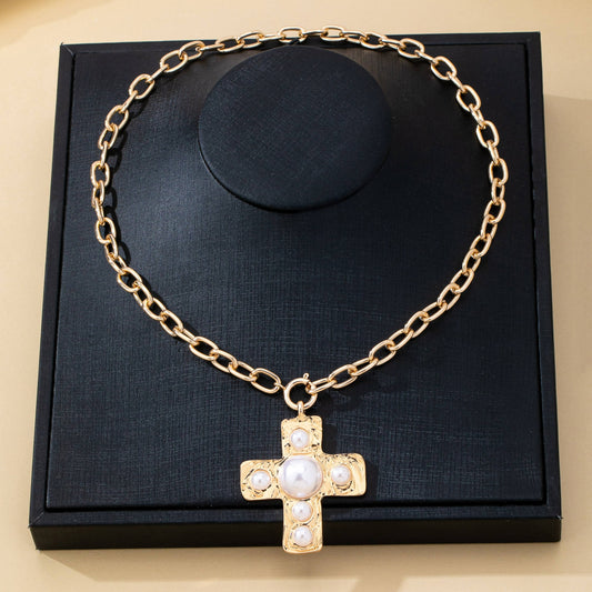 Hammered Cross Pearl Necklace | 80N93048