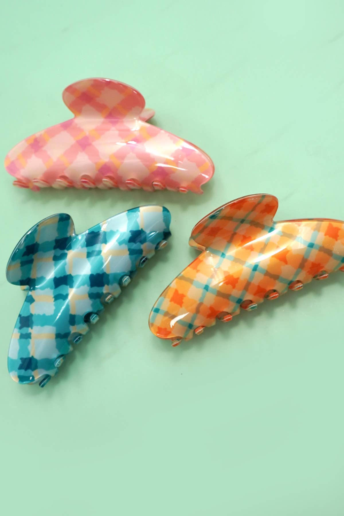 Pink Checker Oval Claw Clip
