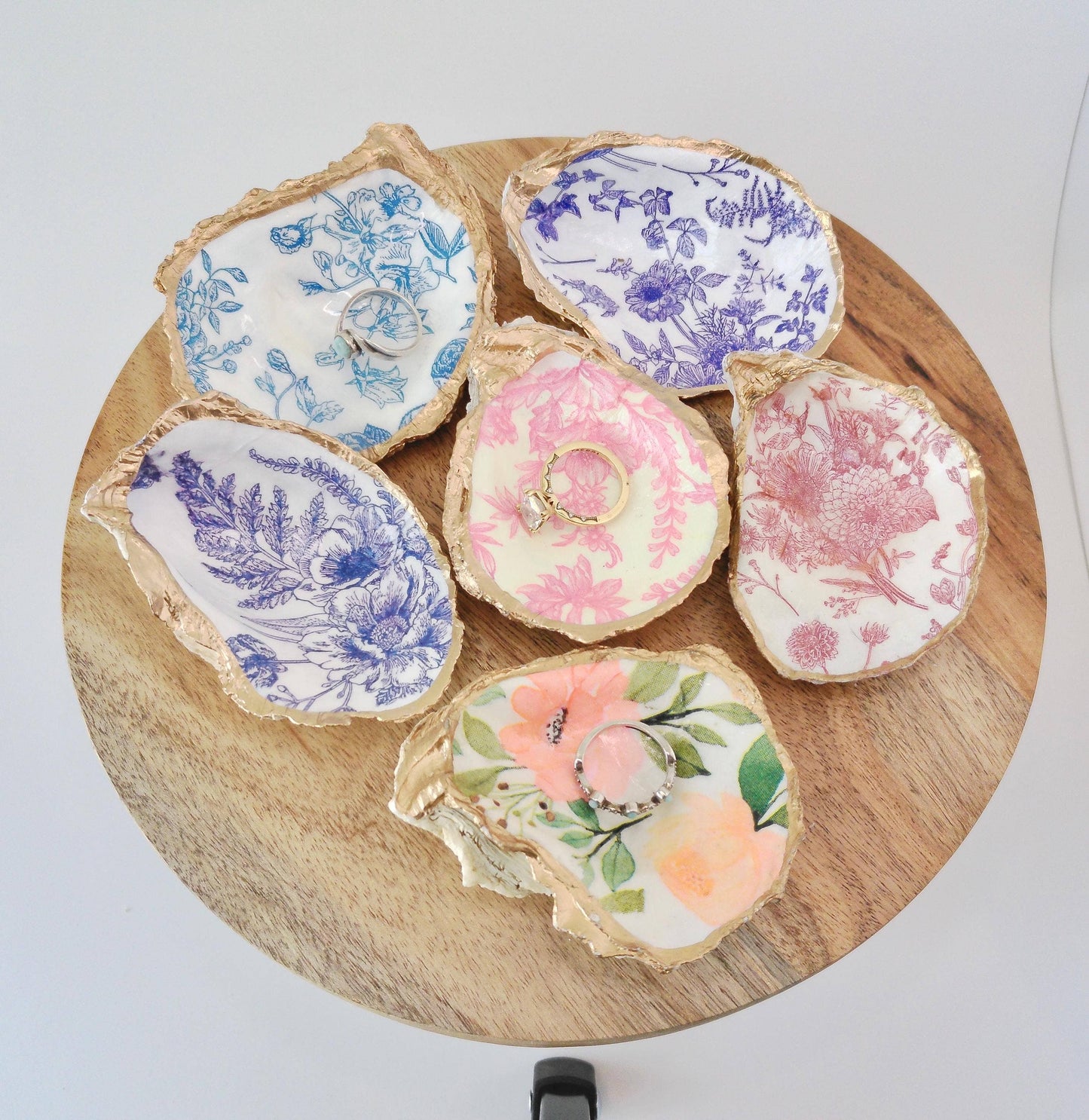 Pink Floral Oyster Dish/Wine Topper/Magnet