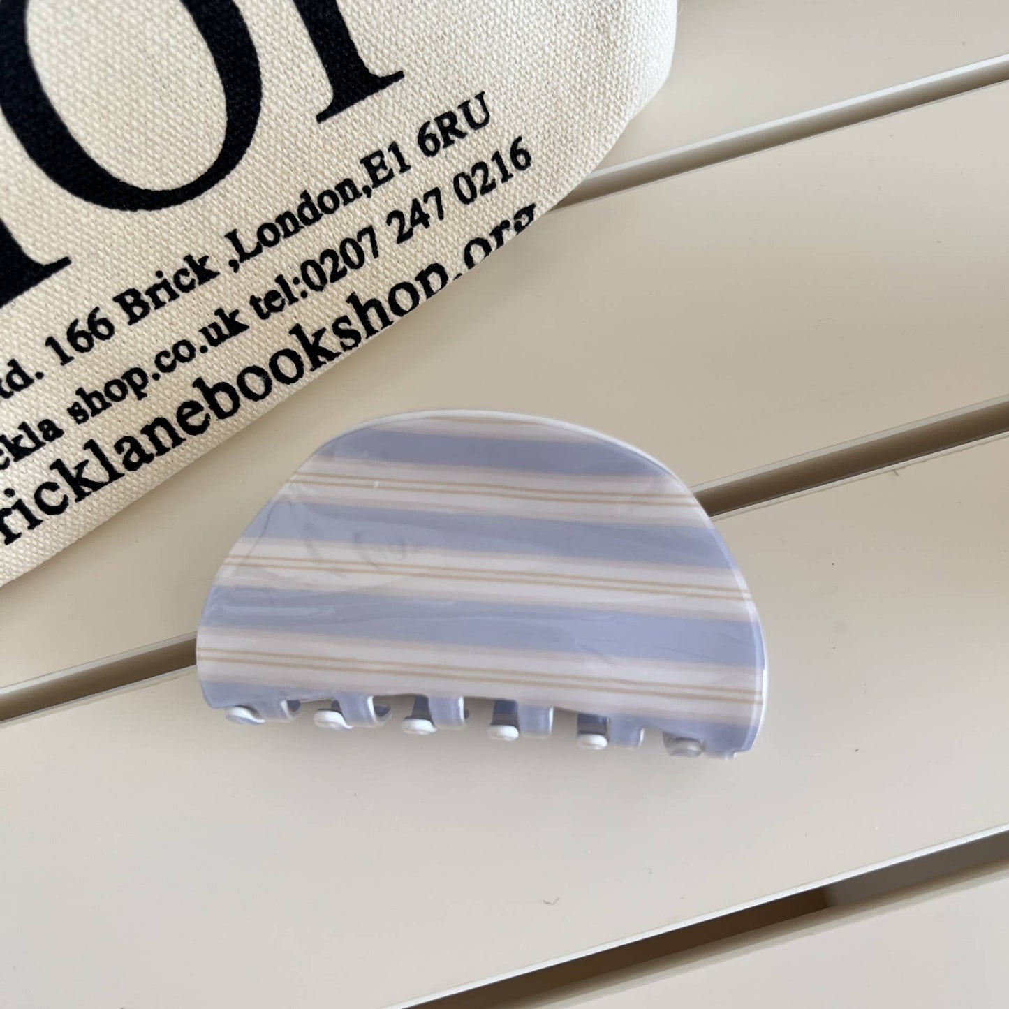Fashionable Blue - White Striped Patterns Hair Claws