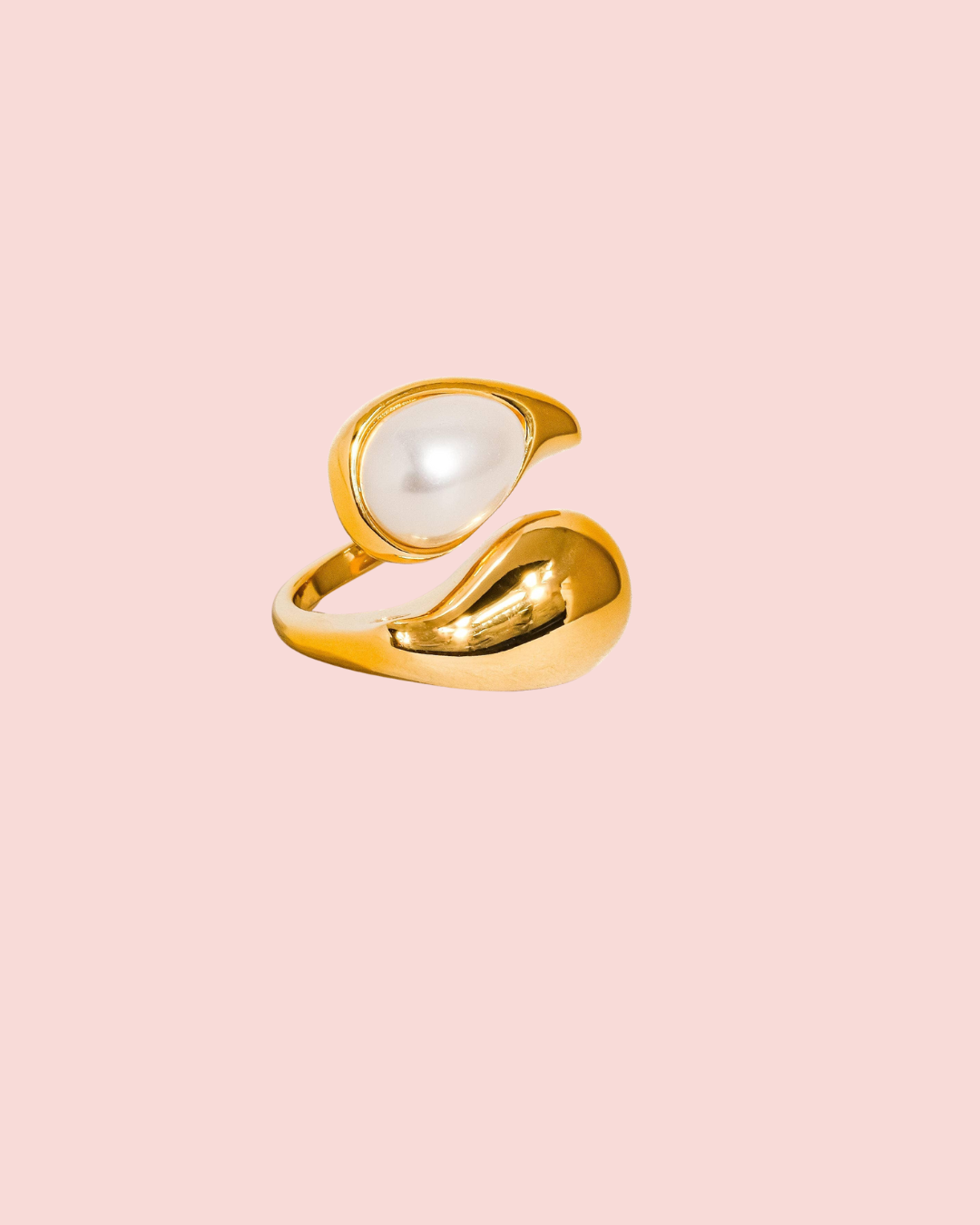 Sloan 18K Gold Non-Tarnish Pearl Wavy Ring