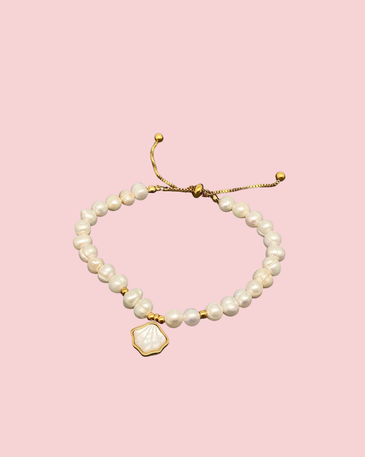 FGS - 18K Gold Plated Shell Charm Pearl Beaded Bracelet