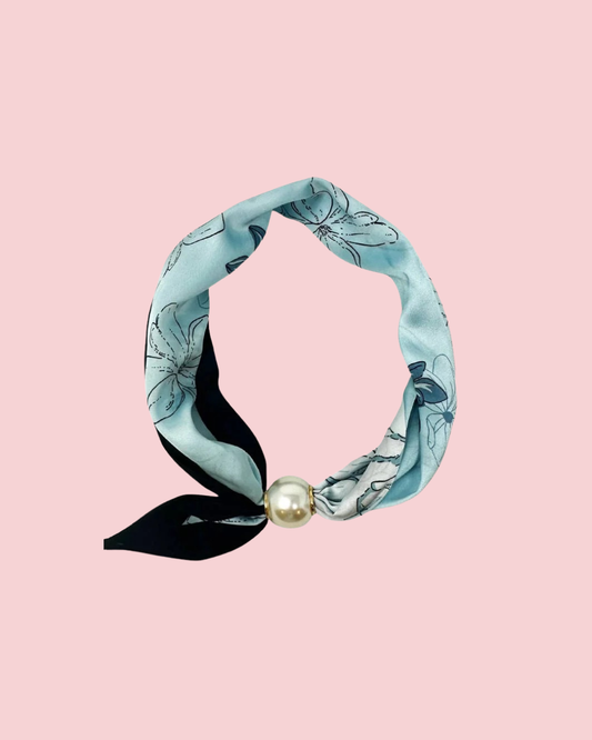 Collar Scarf Necklace with Pearl