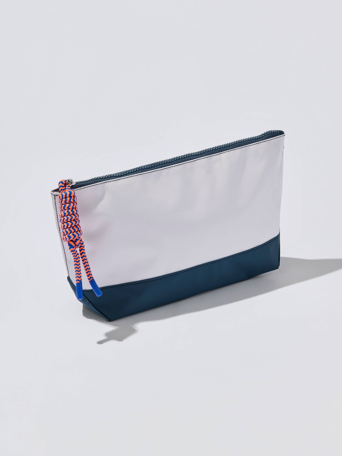 PORT WATER RESISTANT ZIP POUCH