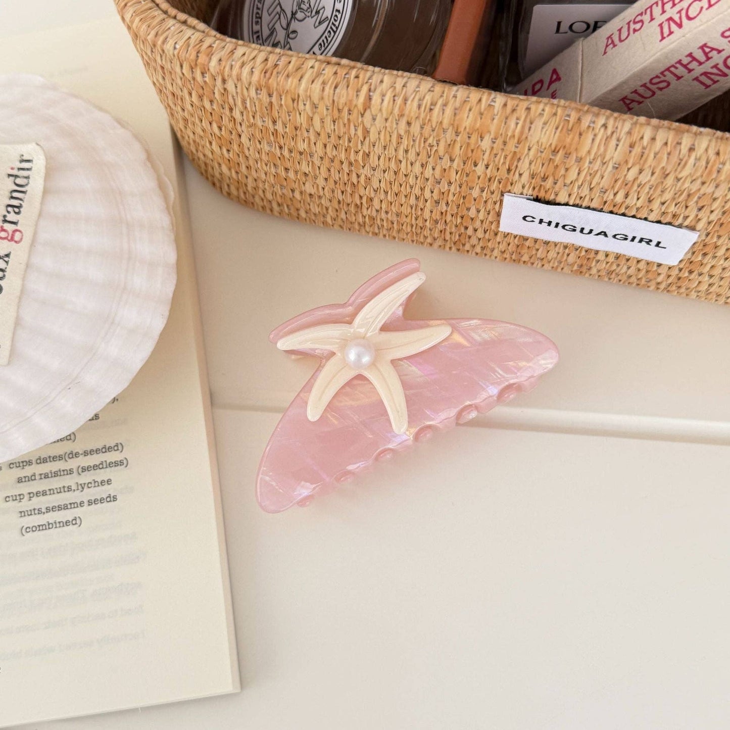 Trendy Pearl Starfish Medium Hair Claw