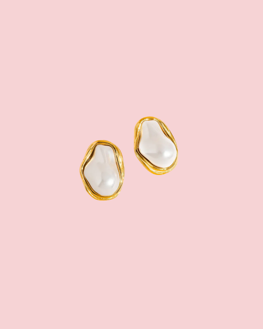 Yasmin 18K Gold Non-Tarnish Classic Pearl Round Earring