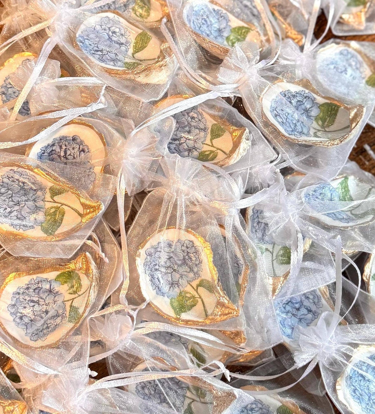 Hydrangea Blue and White Oyster Dish/Wine Topper