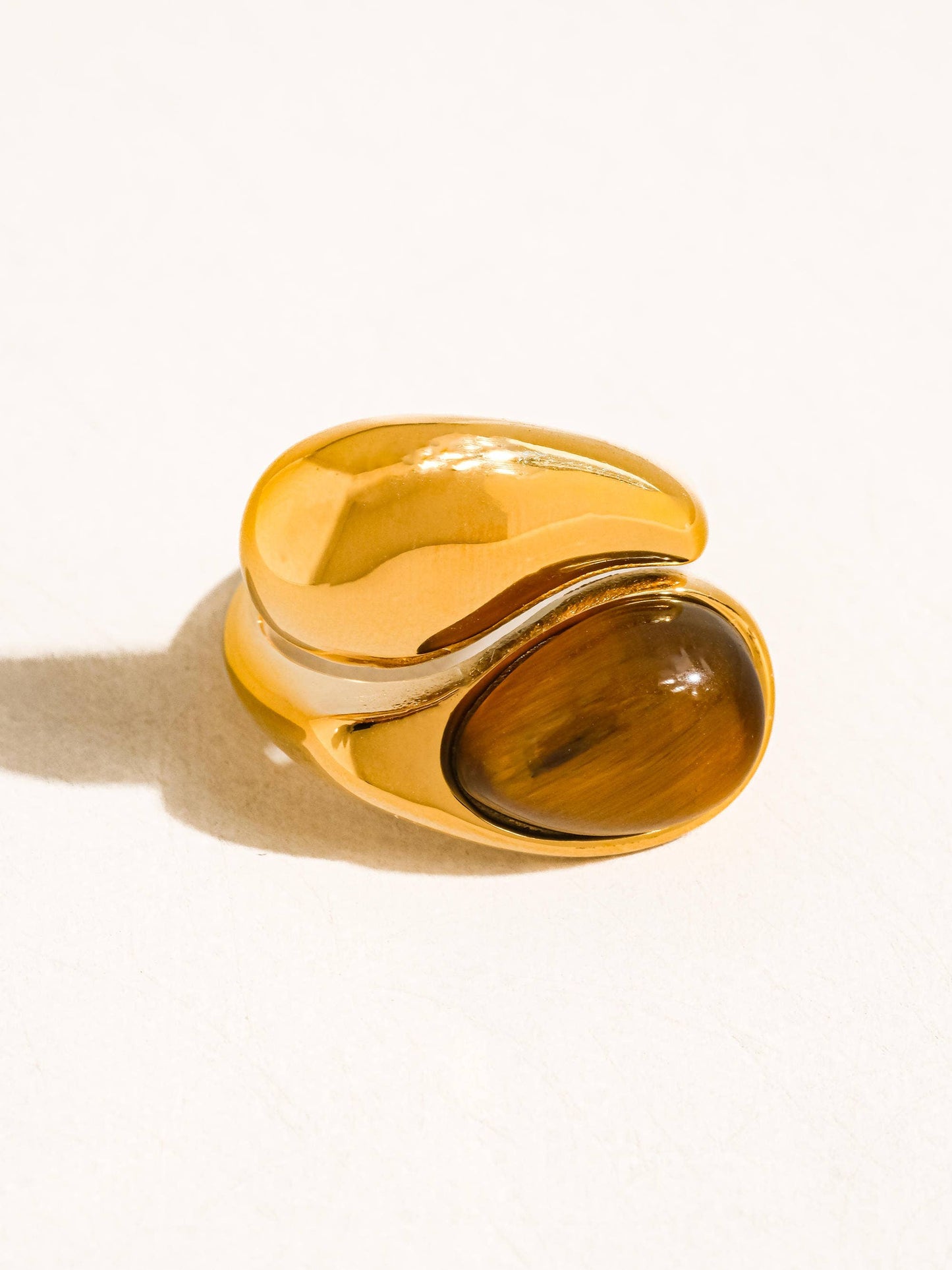 Sloan 18K Gold Non-Tarnish Pearl Wavy Ring