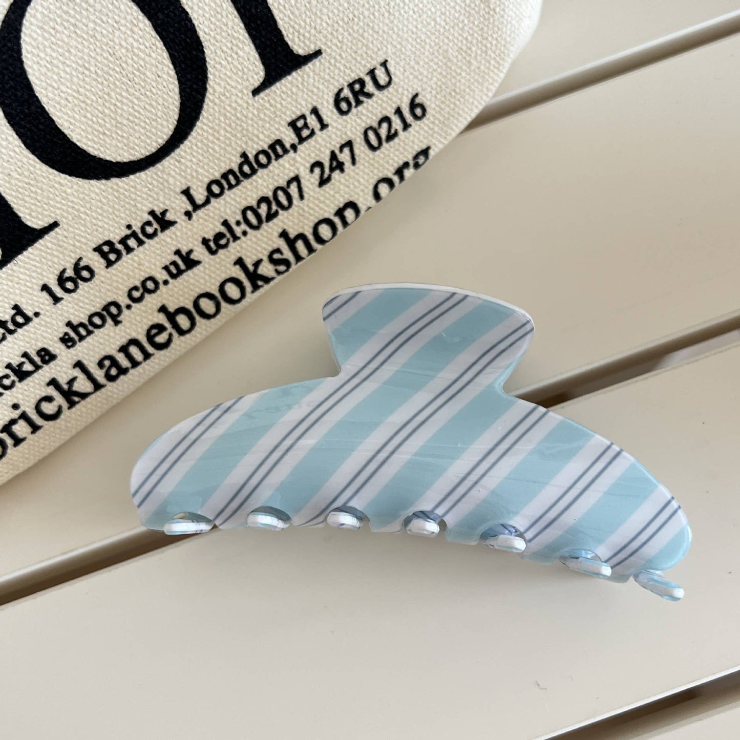 Fashionable Blue - White Striped Patterns Hair Claws