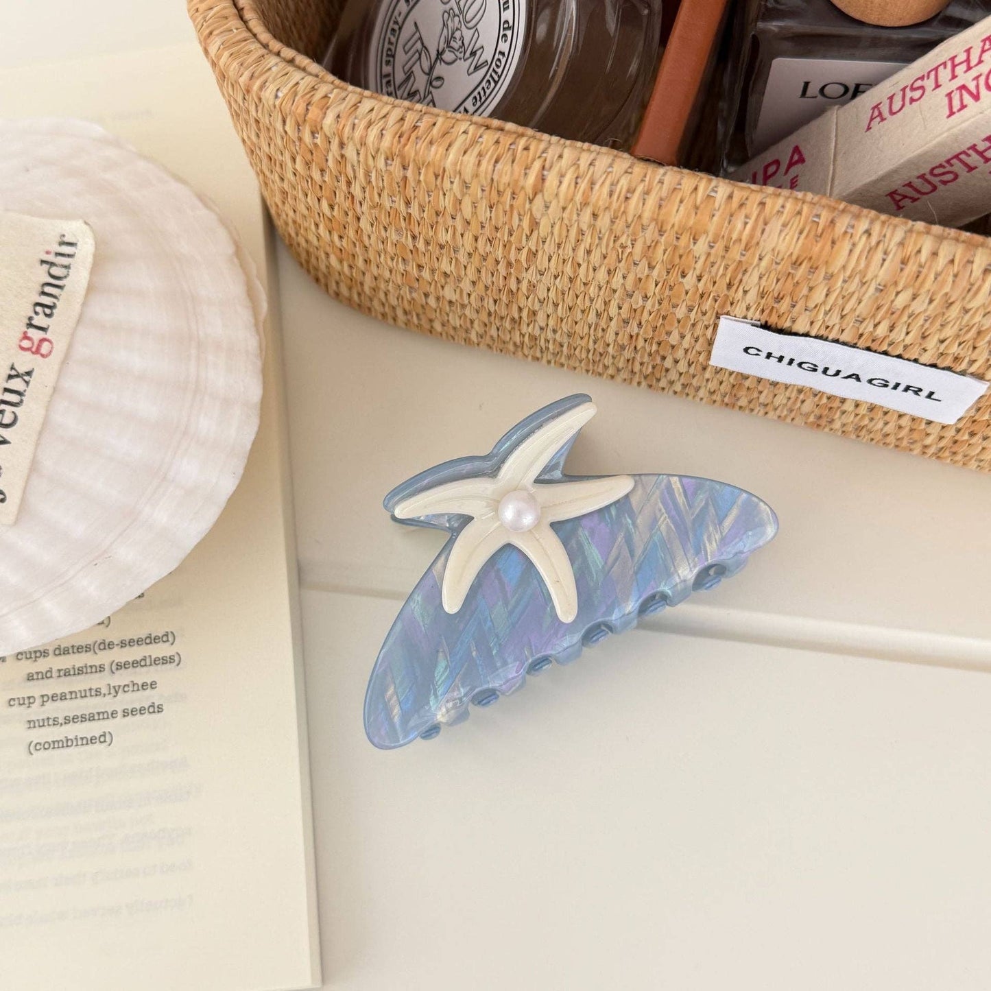 Trendy Pearl Starfish Medium Hair Claw