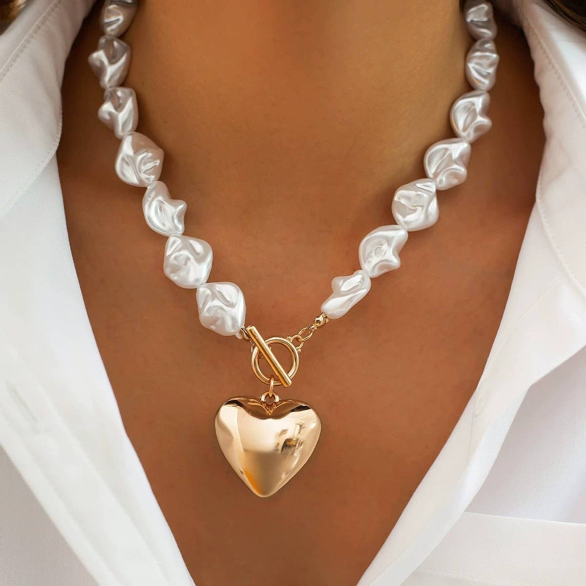 PEARL BEADED HEART CHARM TOGGLE NECKLACE | 40NK9466