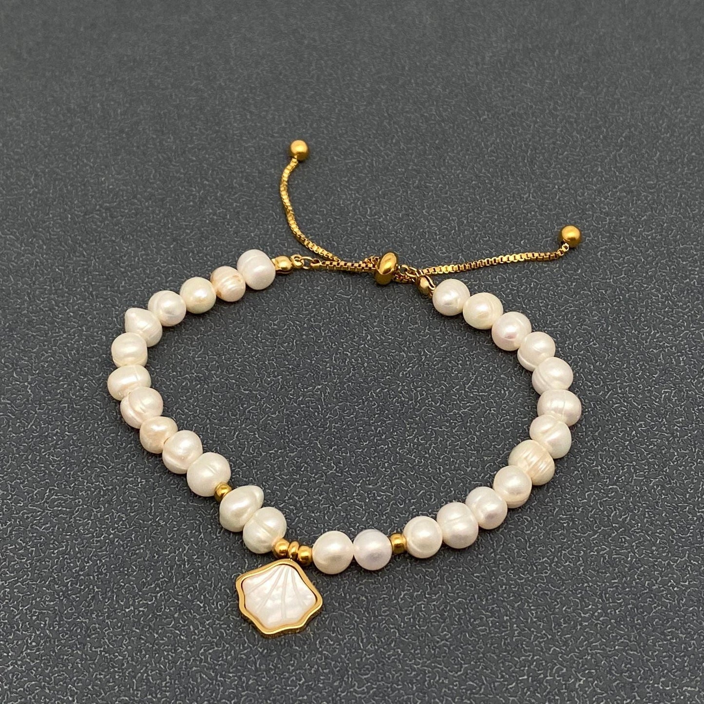 FGS - 18K Gold Plated Shell Charm Pearl Beaded Bracelet
