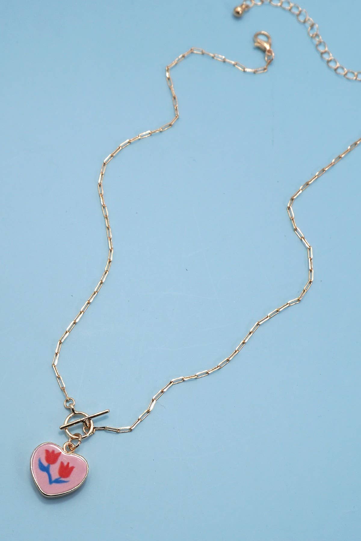 PORCELAIN FLOWER HEART CHARM TOGGLE NECKLACE