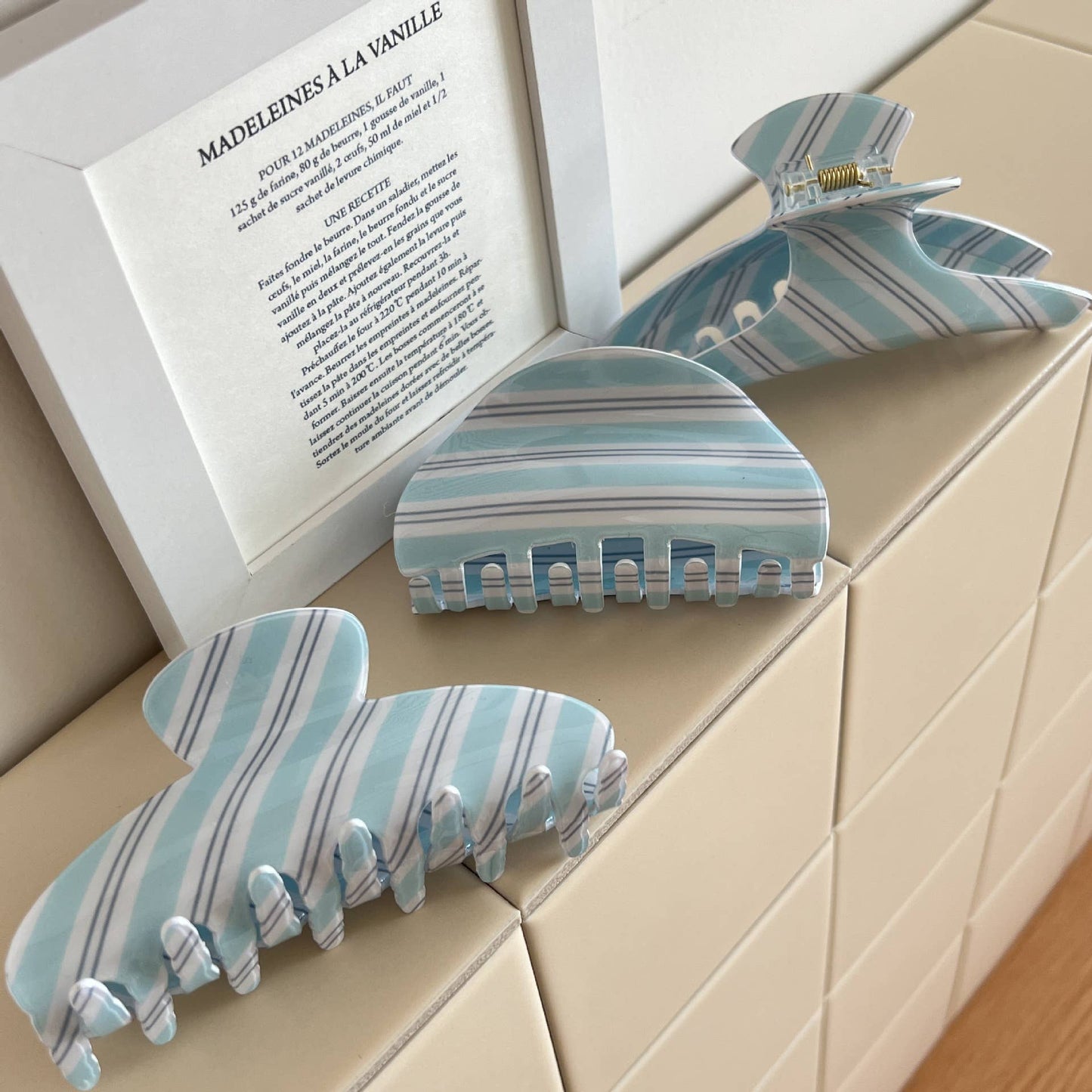 Fashionable Blue - White Striped Patterns Hair Claws