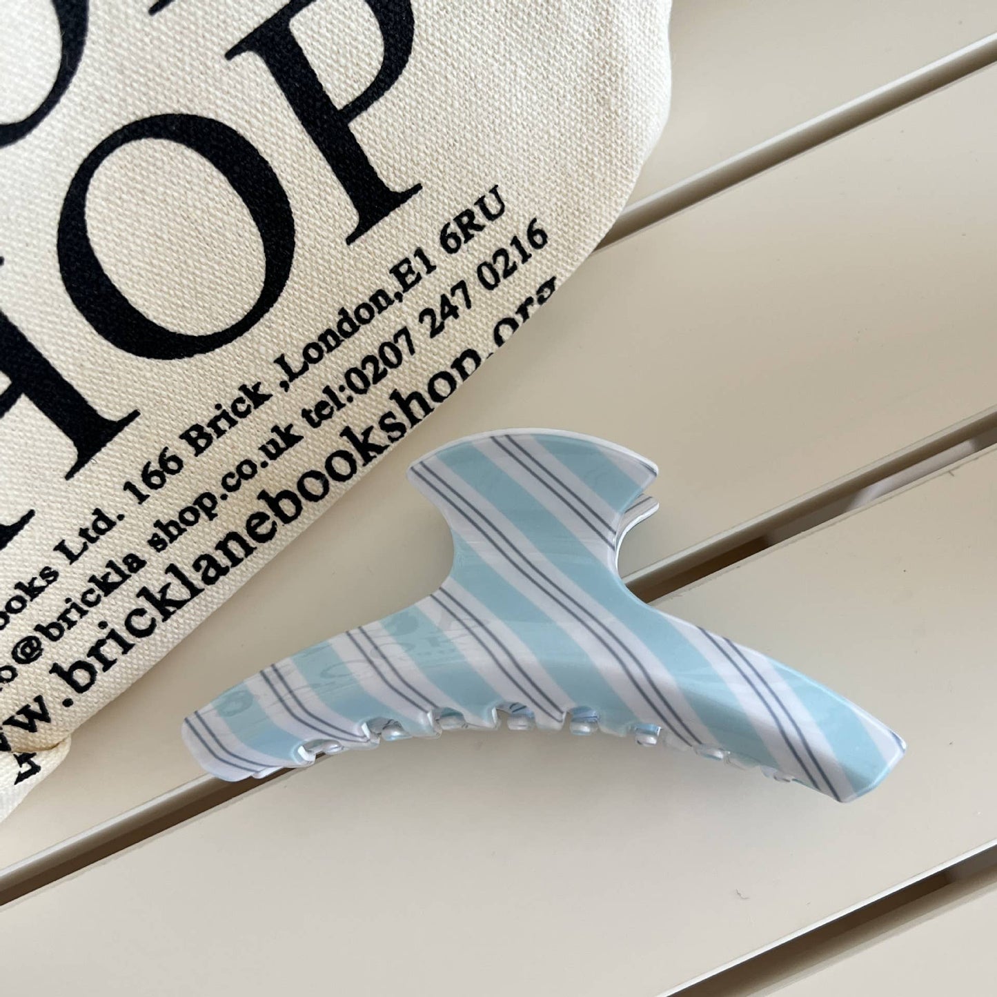 Fashionable Blue - White Striped Patterns Hair Claws