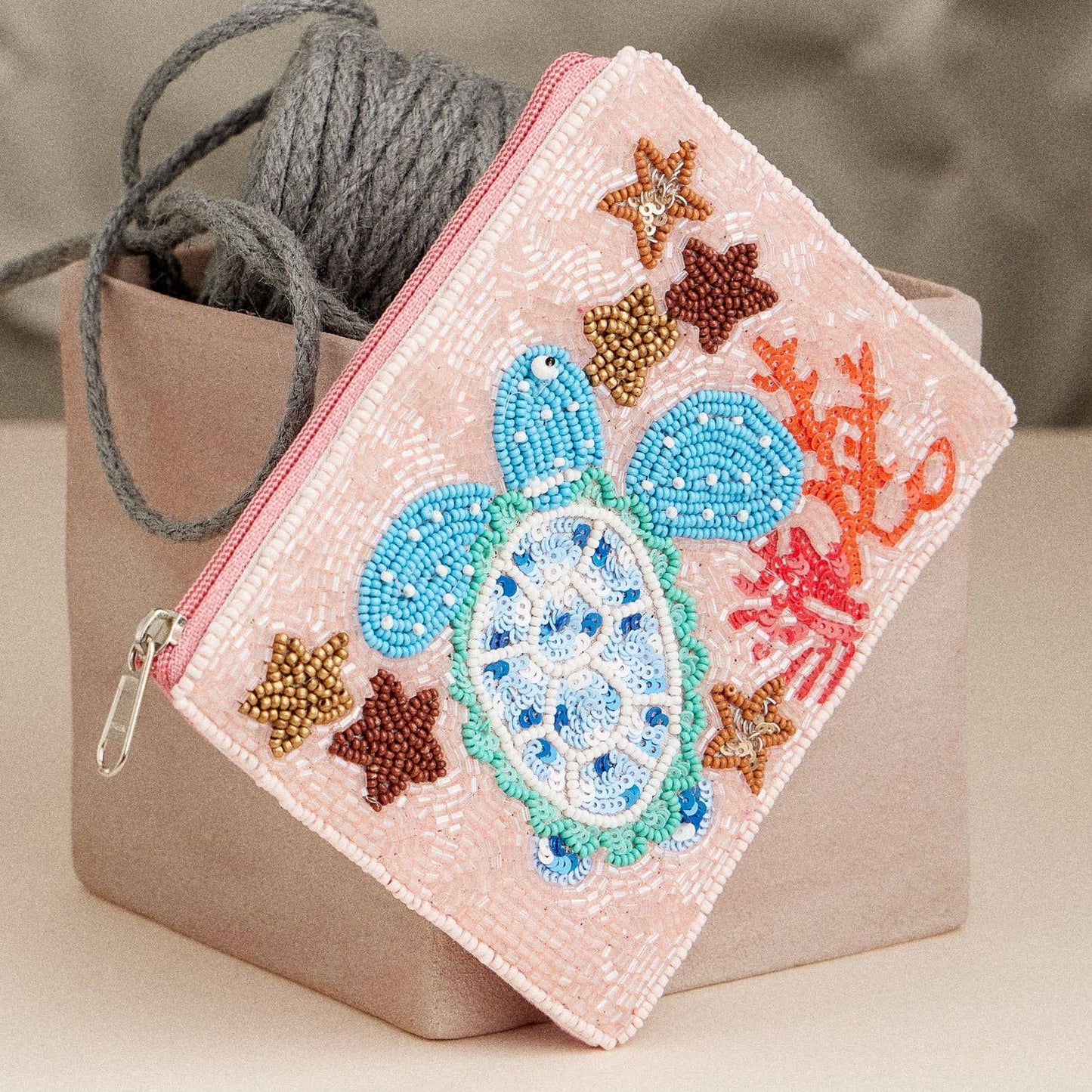 Beaded Sea Turtle Ocean-Themed Coin Purse with Coral