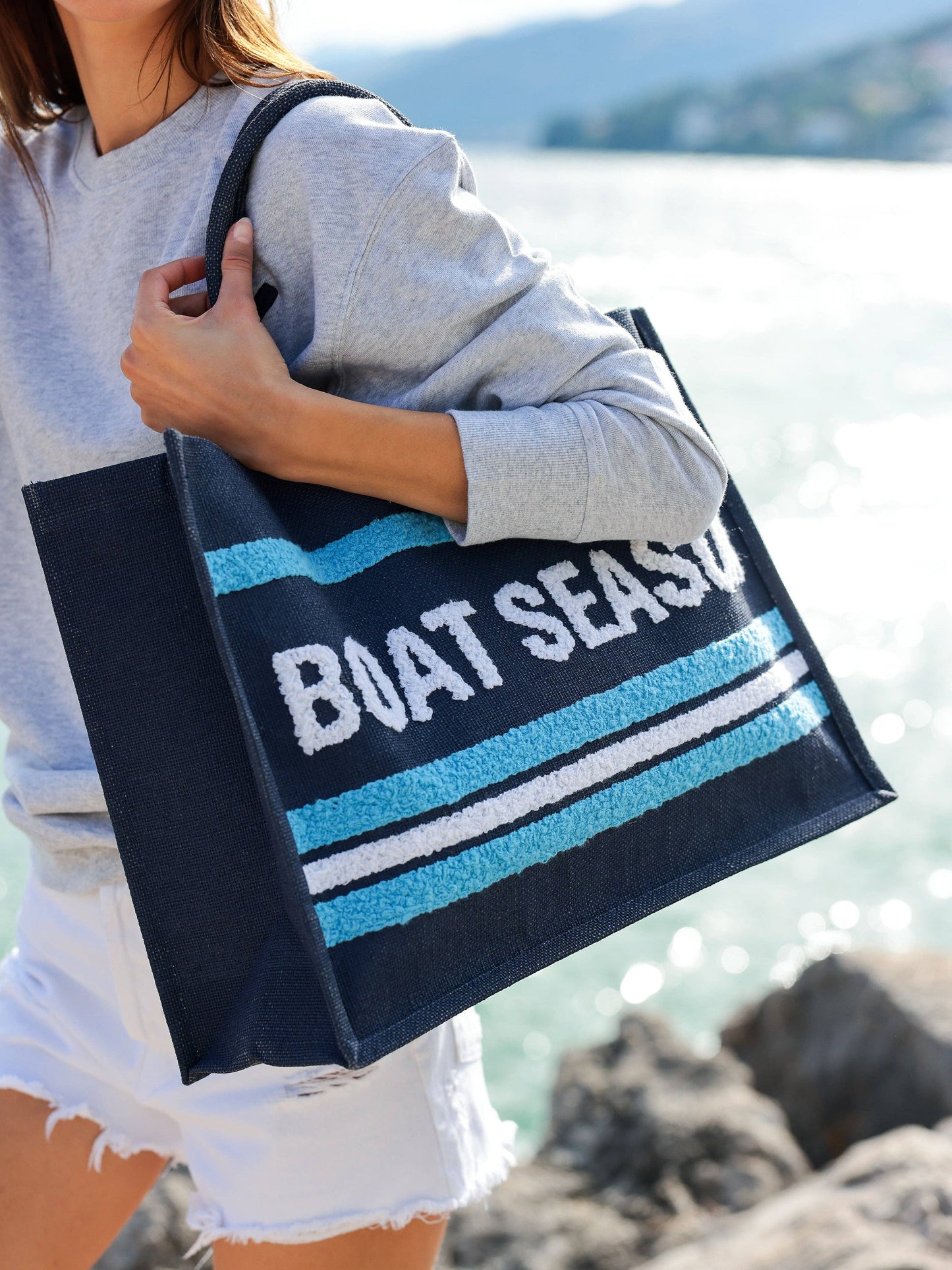 "BOAT SEASON" BEACH BAG, NAVY