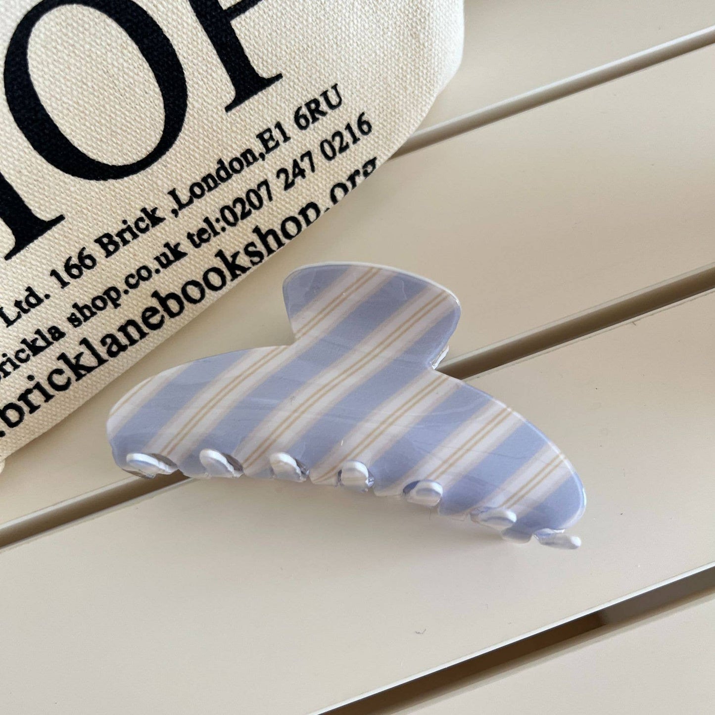 Fashionable Blue - White Striped Patterns Hair Claws